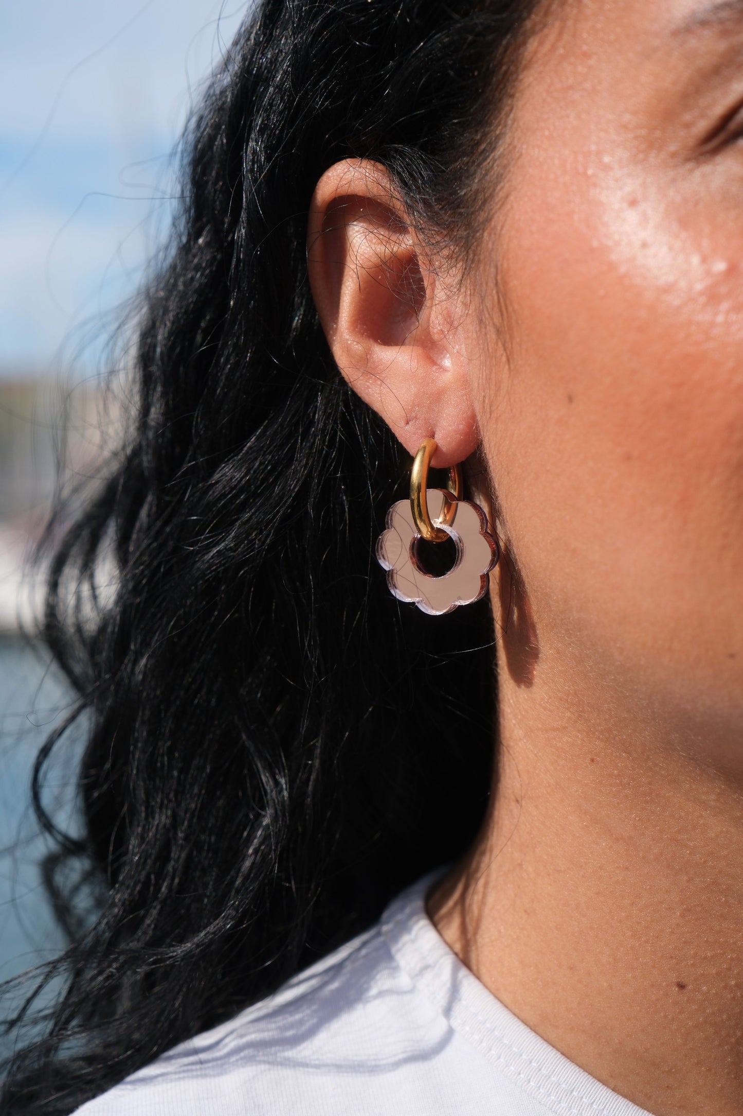 Boucles d'Oreilles Créoles Fleurs Miroir Réversibles