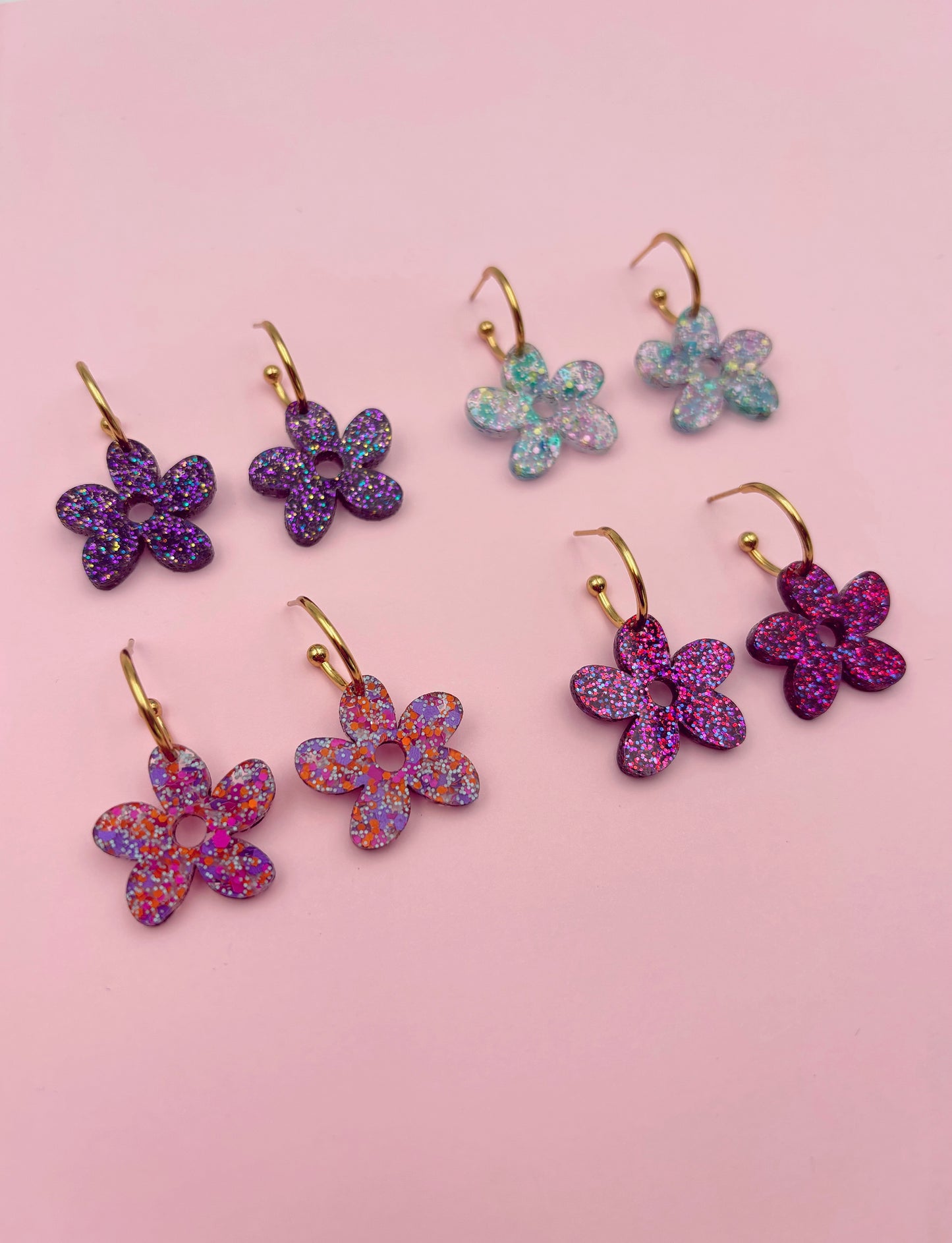 Boucles d'Oreilles Créoles Fleurs Pailletées